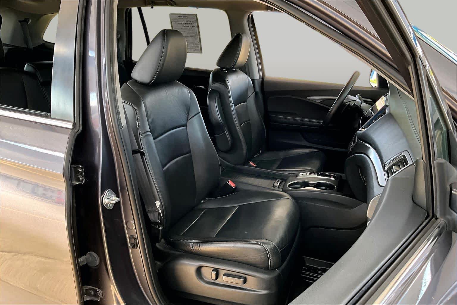 Used 2022 Honda Pilot Special Edition image 9