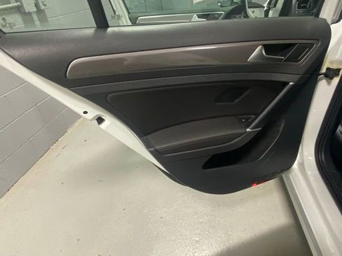 Used 2019 Volkswagen Golf Alltrack SEL image 8