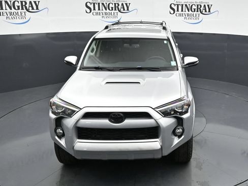 Used 2018 Toyota 4Runner TRD Off-Road Premium AWD/4WD image 19