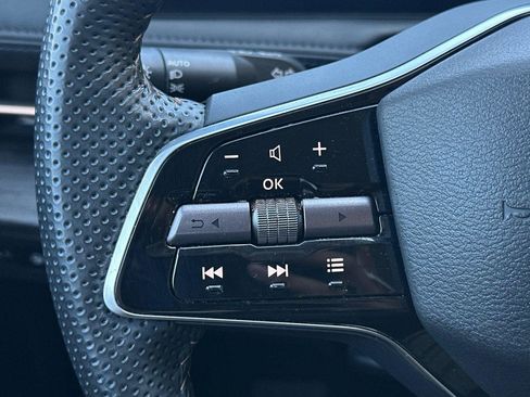 Used 2023 Nissan Ariya AWD image 27