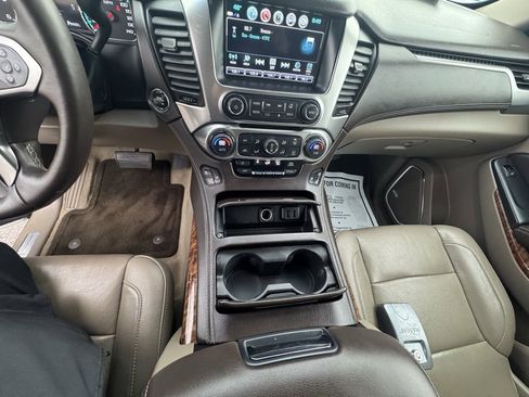 Used 2017 Chevrolet Suburban Premier image 26