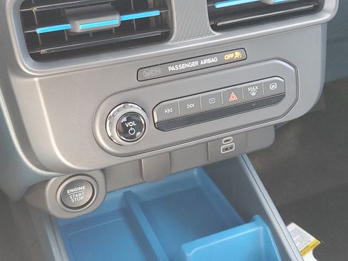 New 2025 Ford Maverick XLT w/ XLT Luxury Package image 22