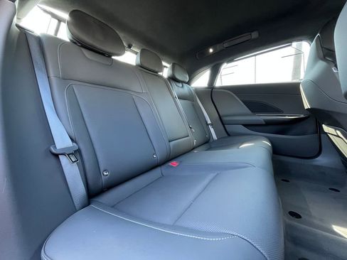 Used 2024 Lucid Air Touring AWD/4WD image 27