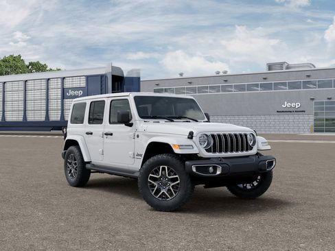 New 2026 Jeep Wrangler Unlimited Sahara AWD/4WD image 5