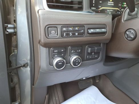 Used 2022 GMC Yukon XL Denali w/ Max Trailering Package AWD/4WD image 15