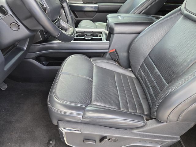 Used 2025 Ford F350 Platinum AWD/4WD image 27