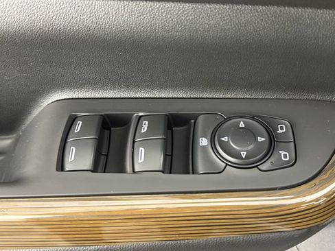 Used 2021 GMC Acadia SLE w/ Driver Convenience Package AWD/4WD image 30