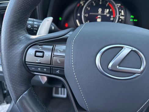 Used 2023 Lexus LC 500 Convertible image 32