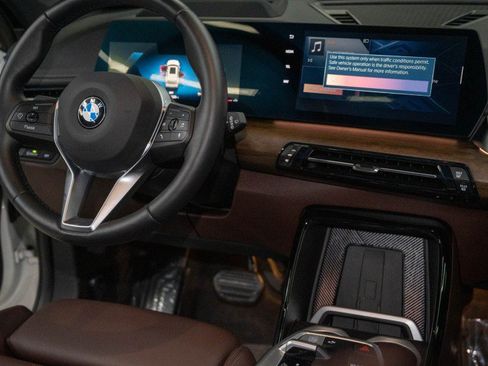 Used 2025 BMW X1 xDrive28i w/ Technology Package AWD/4WD image 19