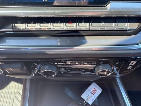 New 2026 Chevrolet Silverado 3500 High Country w/ High Country Premium Package AWD/4WD image 19