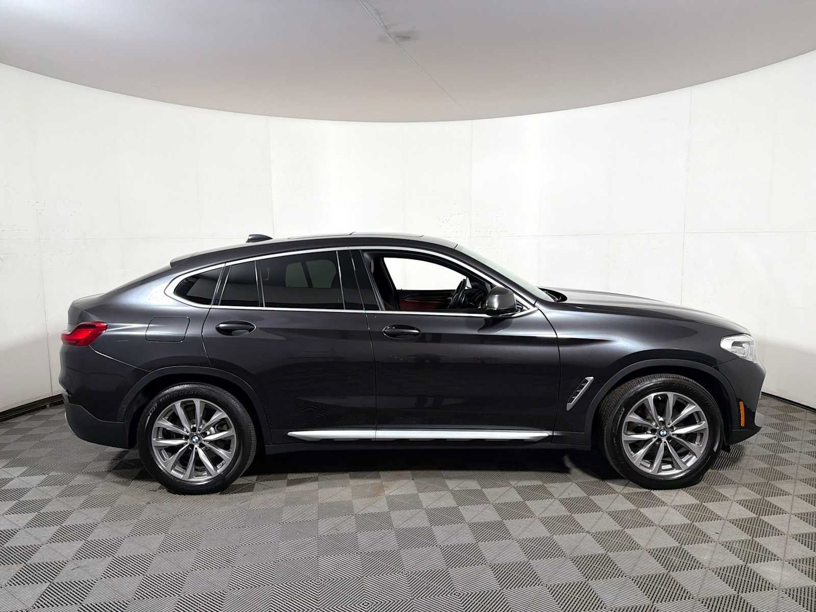 Used 2019 BMW X4 xDrive30i w/ Convenience Package AWD/4WD image 7