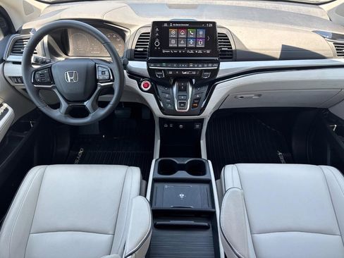 Certified 2026 Honda Odyssey Touring image 13