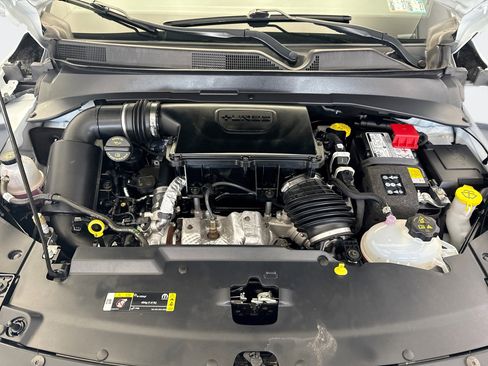 Used 2023 Jeep Compass Latitude w/ Sun and Sound Group AWD/4WD image 22