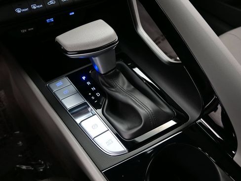 Certified 2026 Hyundai Elantra Hybrid FWD image 20