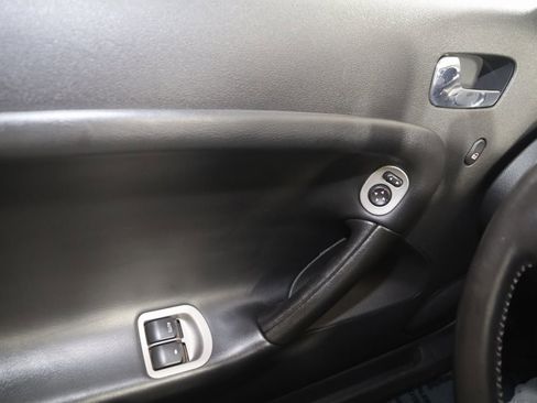 Used 2008 Pontiac Solstice GXP w/ Premium Package image 29