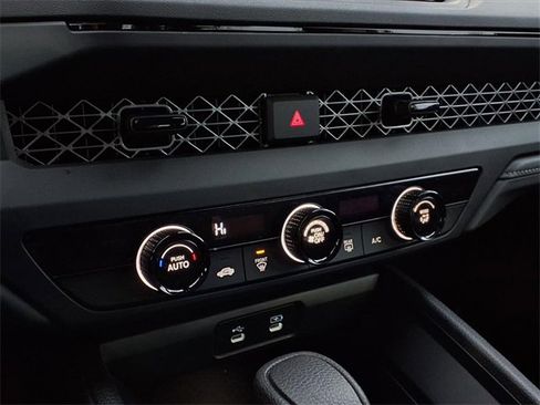 Certified 2025 Honda Accord LX image 15