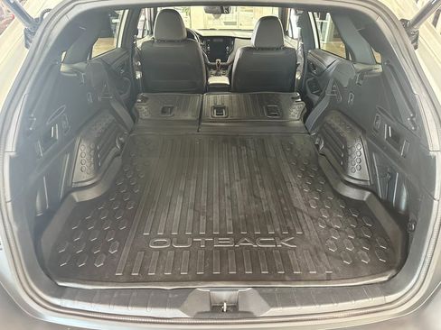 Used 2022 Subaru Outback Wilderness w/ Wilderness Package image 32