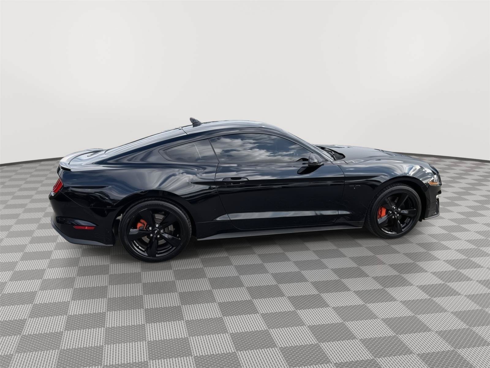 Used 2021 Ford Mustang GT Premium w/ Equipment Group 401A RWD image 8