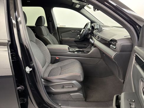 Certified 2023 Honda Pilot Sport image 29