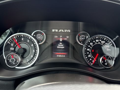 Used 2024 RAM 2500 Tradesman w/ Chrome Appearance Group AWD/4WD image 25