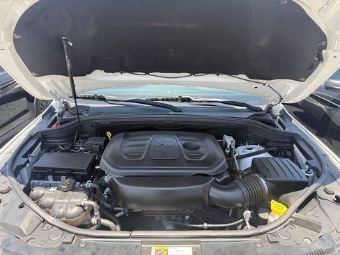 Used 2019 Chevrolet Silverado 1500 LT AWD/4WD image 33