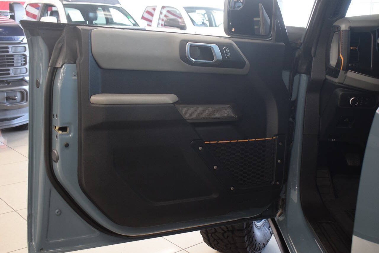 Used 2022 Ford Bronco Badlands AWD/4WD image 17