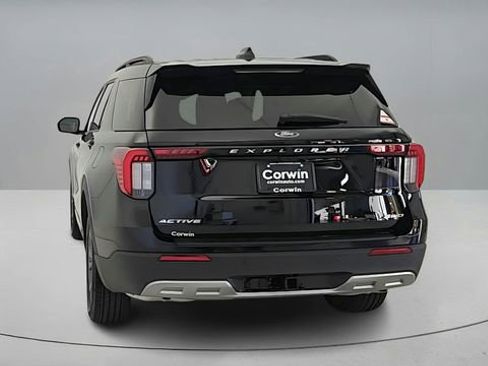New 2025 Ford Explorer Active w/ Active Comfort Package image 6