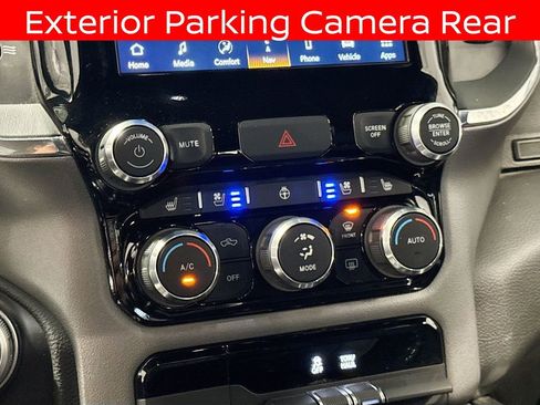 Used 2024 RAM 1500 Laramie image 20