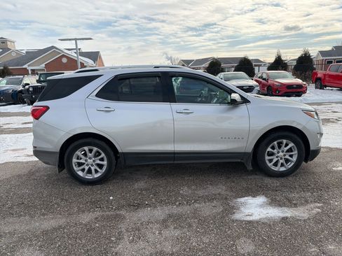 Used 2020 Chevrolet Equinox LT image 39