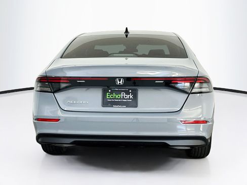 Used 2025 Honda Accord SE image 7