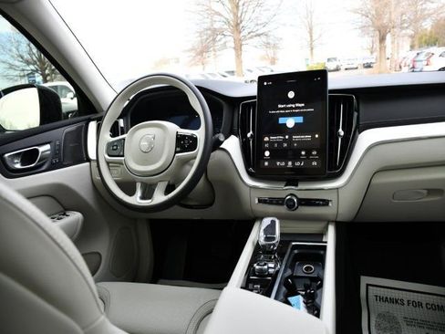 New 2026 Volvo XC60 T8 Ultra w/ Protection Package Premier image 19