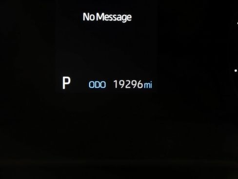 Used 2024 Toyota Sienna XSE image 39