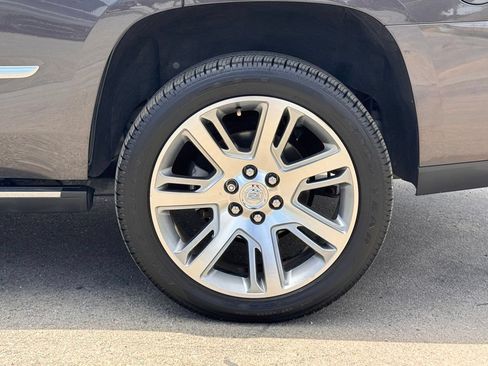 Used 2015 Cadillac Escalade Premium AWD/4WD image 14