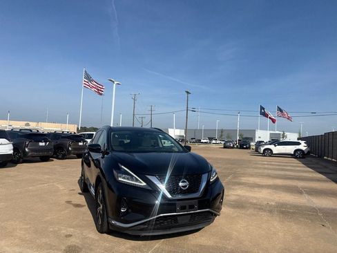 Used 2021 Nissan Murano SV FWD image 3