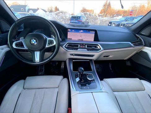 Used 2019 BMW X5 xDrive50i w/ M Sport Package image 16