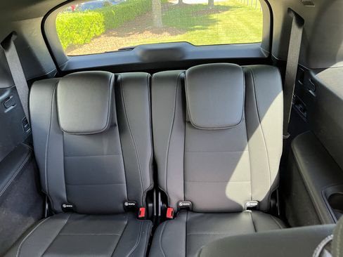 Certified 2025 Mercedes-Benz GLS 450 4MATIC image 34