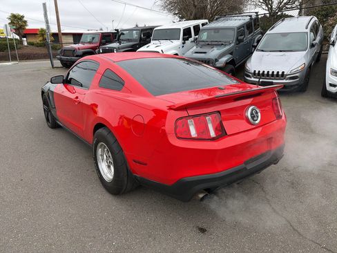 Used 2011 Ford Mustang Shelby GT500 image 2