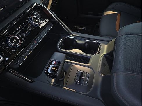 Used 2025 GMC Sierra 1500 AT4 w/ AT4 Premium Package image 20