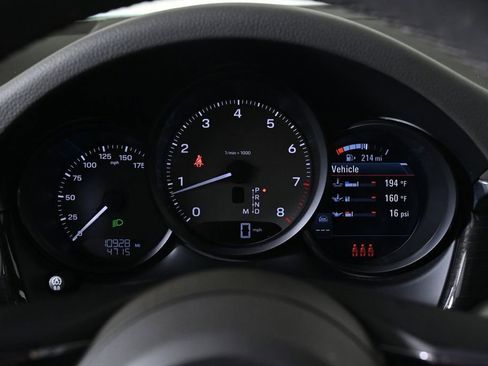 Used 2023 Porsche Macan S image 13