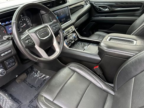 Certified 2021 GMC Yukon XL Denali w/ Denali Premium Package AWD/4WD image 10