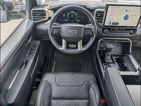 Used 2024 Toyota Sequoia SR5 w/ SR5 Premium Package AWD/4WD image 9