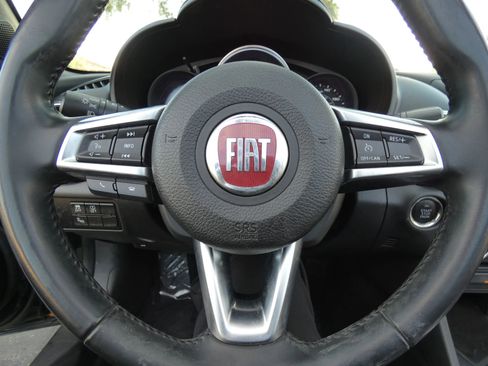 Used 2017 FIAT 124 Spider Lusso image 50