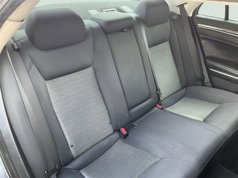 Used 2018 Chrysler 300 Touring w/ Sport Appearance Package image 17