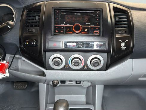 Used 2011 Toyota Tacoma 2WD Access Cab image 15