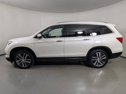 Used 2018 Honda Pilot Elite image 4