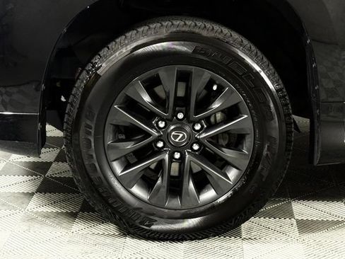 Used 2023 Lexus GX 460 Premium w/ Premium Package AWD/4WD image 14