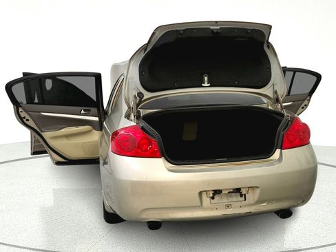 Used 2009 INFINITI G37 x Sedan w/ Premium Pkg AWD/4WD image 13