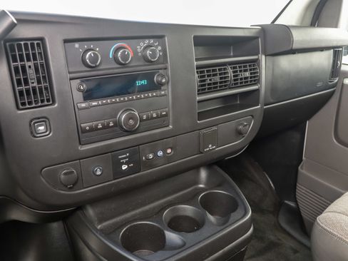 Used 2015 Chevrolet Express 3500 LT w/ LT Preferred Equipment Group RWD image 17