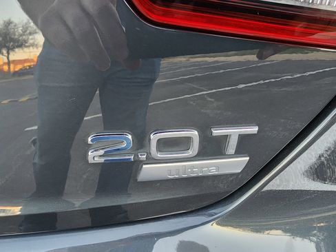 Used 2017 Audi A4 2.0T Ultra Premium w/ Convenience Package image 10