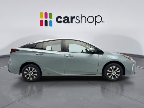 Used 2019 Toyota Prius LE image 6